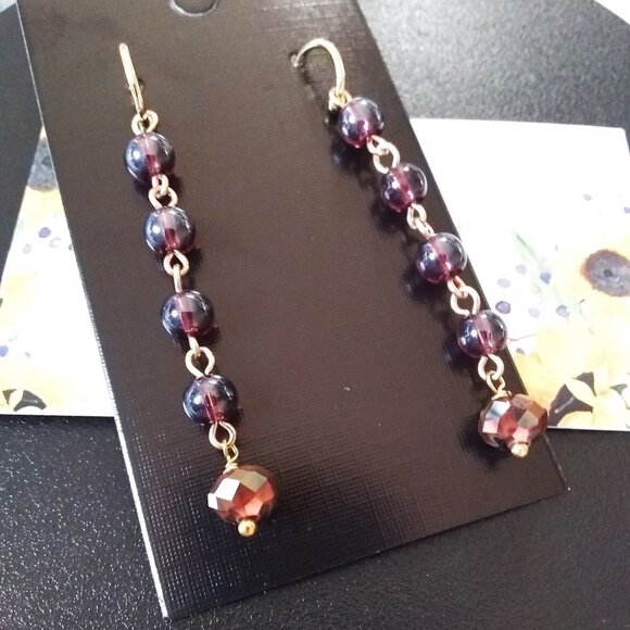 3300+ Items Sold on Poshmark with 5* Rating - Professional Wardrobe Enhancers - Picture 4 of 15